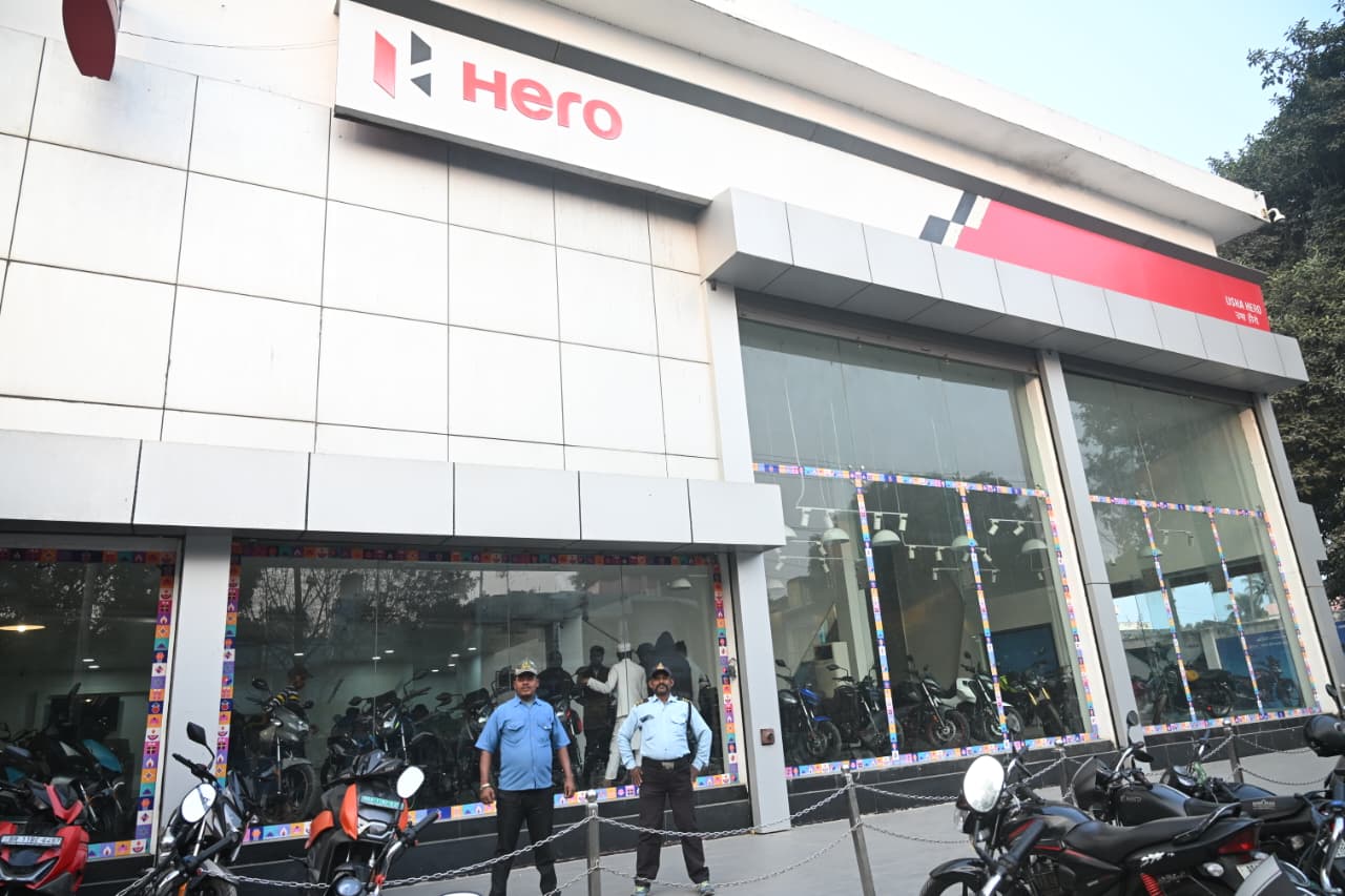 Office security patrol and monitoring